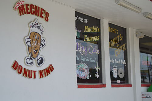 Donut lovers unite! Meche’s in Lafayette is calling your name